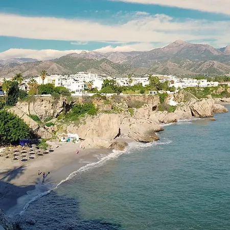 Apartment 2 Bedroom Calle Carabeo, Free Wi-fi Nerja
