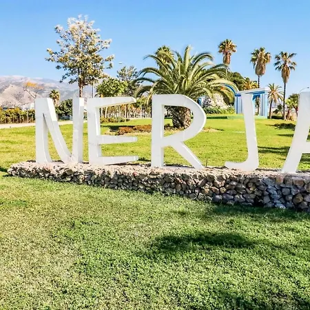 2 Bedroom Calle Carabeo, Free Wi-fi Apartment Nerja