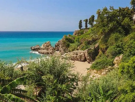 Appartement 2 Bedroom Calle Carabeo, Free Wi-fi Nerja